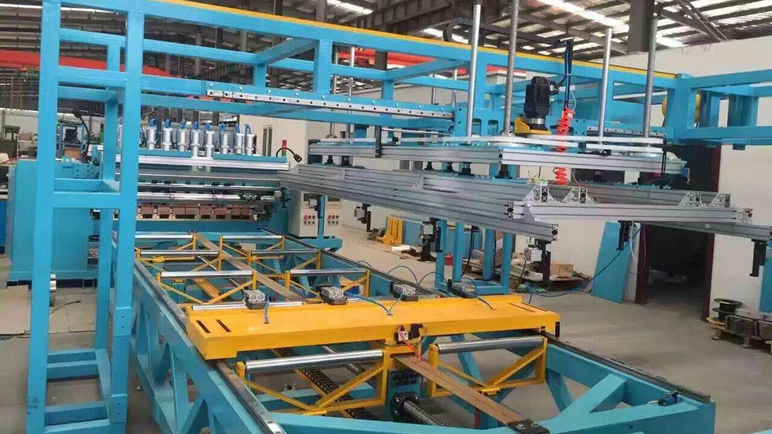 龍門焊機(jī)生產(chǎn)現(xiàn)場2